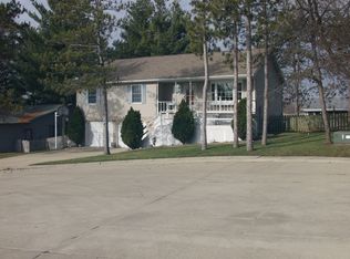408 Jennifer Ct, Mahomet, IL 61853