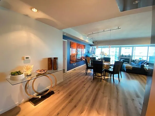 13600 Marina Pointe Dr #1512 — Photo 1