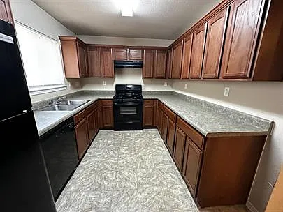 14304 Gil Reyes Dr #C — Photo 7