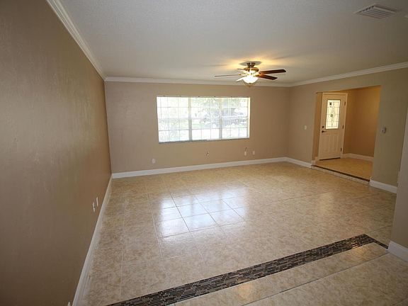2nd image of 1007 E Indian Oaks