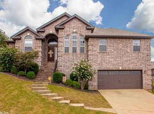 104 Harmony Loop, Maumelle, AR 72113