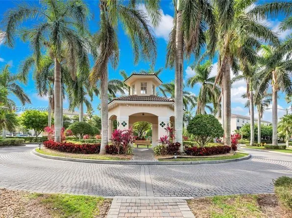 5725 NW 114th Path APT 106, Doral, FL 33178