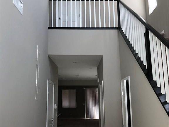 2nd image of 3171 Fern Nook Ave