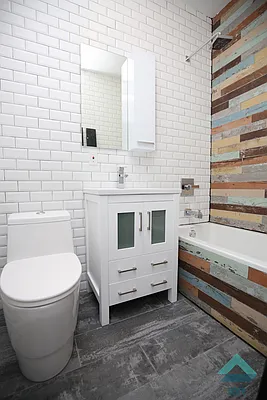 Rented by EXR | media 27