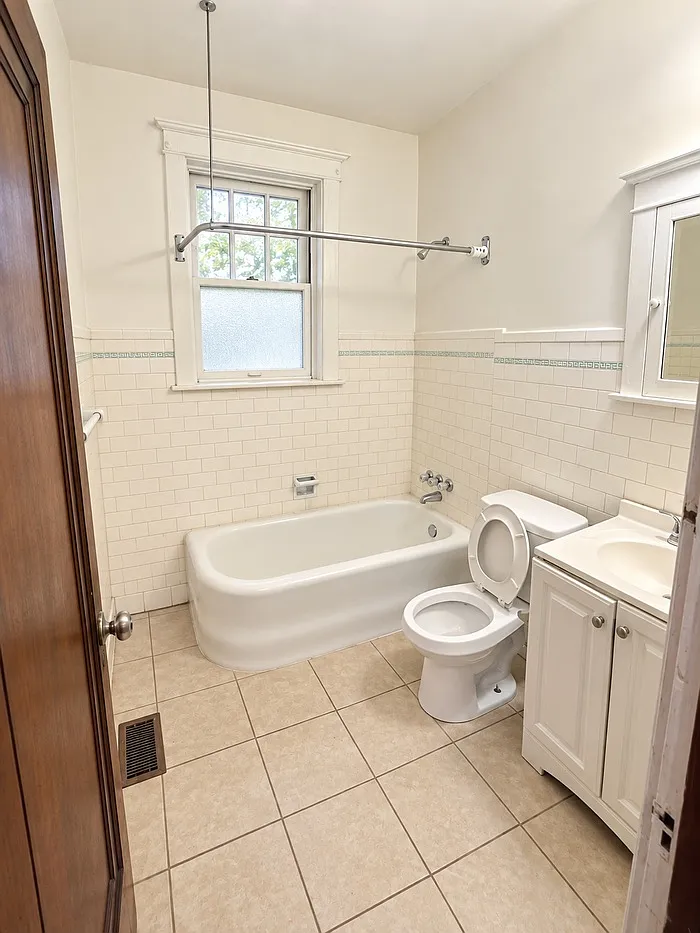 1 bed, 1.0 bath, 850 sqft, $650 — Photo 4