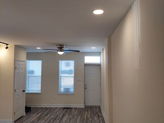 2nd image of 1306 W 3rd St