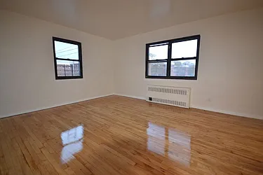 Rented by Silverstein Collection LLC 