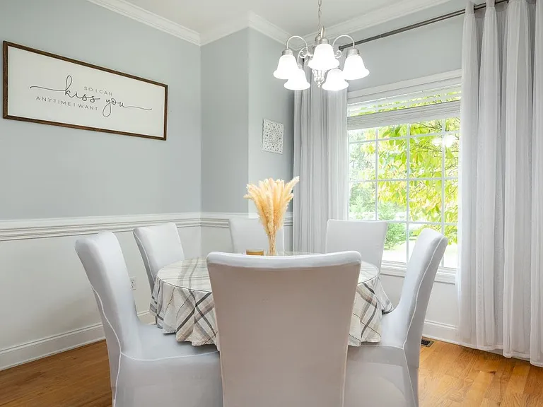 111 Roundstone Dr — Photo 12