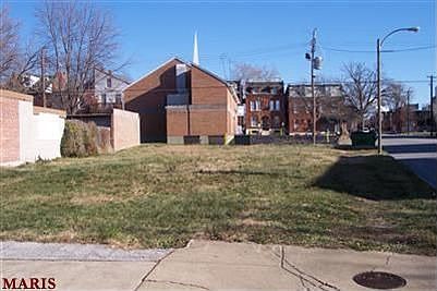 2nd image of 2868-2870 Missouri Ave