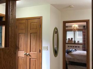 116 Maple St, Mahtomedi, MN 55115