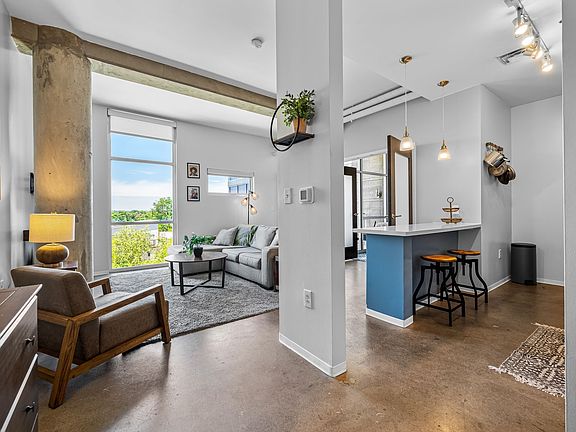 2nd image of 2115 Yeaman Pl APT 421