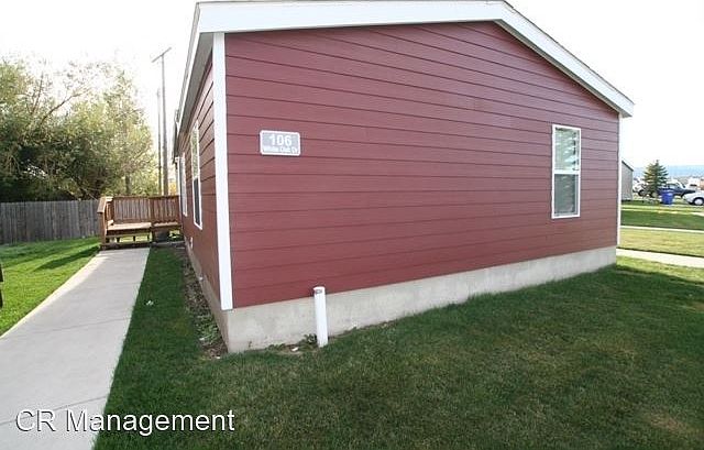 1st image of 106 White Oak Dr