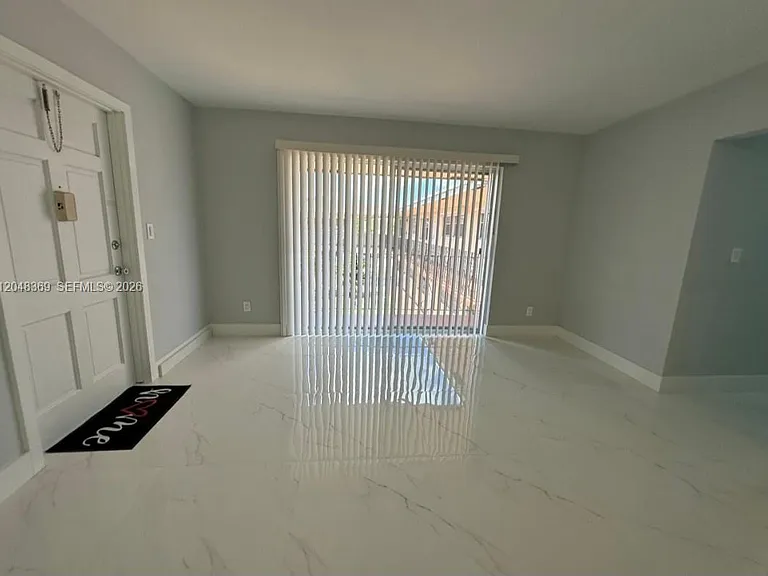 1722 Mayo St #207 — Photo 11