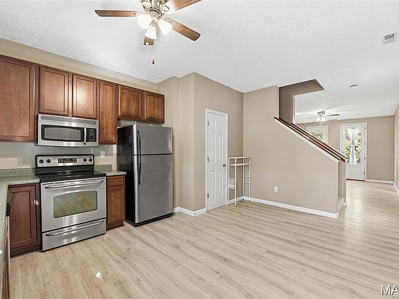 5th image of 3653 Arpent St APT 1