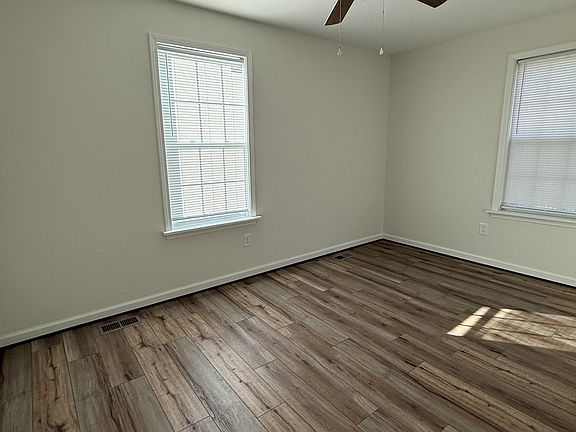 5th image of 107 Sue Ave