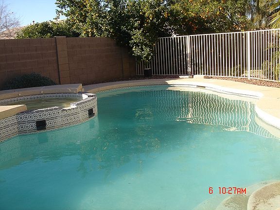 Pool & Spa