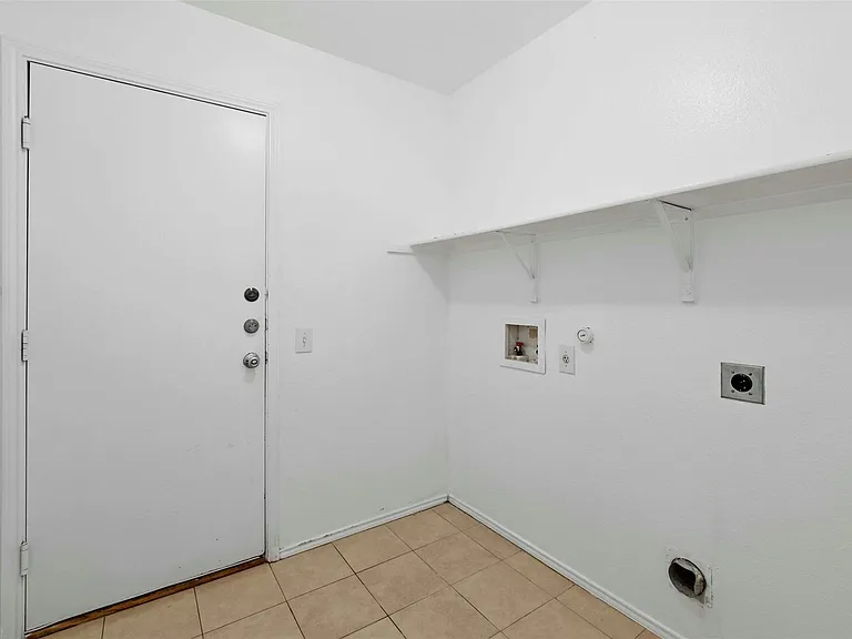 12409 Sky Harbor Dr — Photo 21