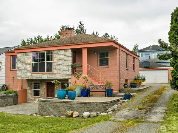 10820 Lake Ridge Drive S, Seattle, WA 98178