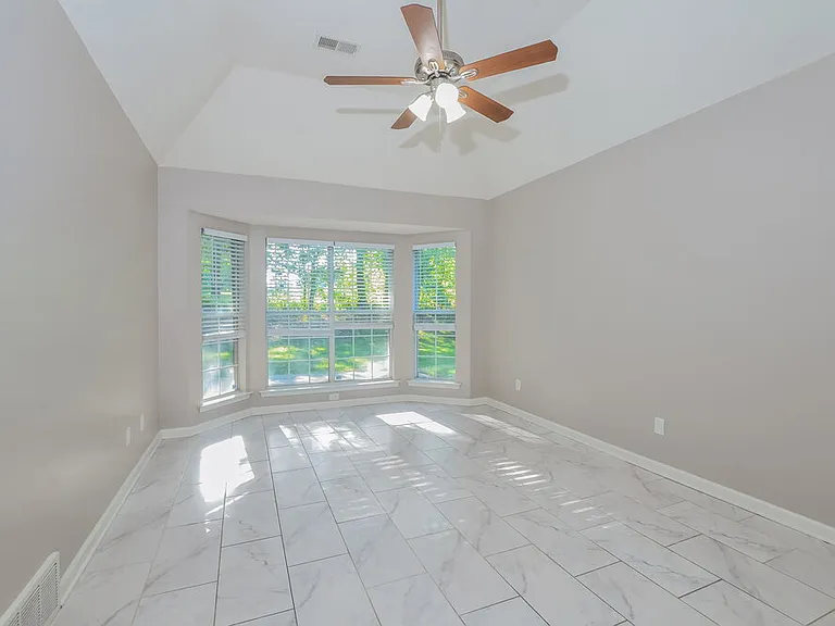 4953 Wemberley Dr — Photo 11