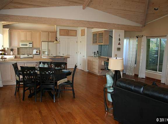 3rd image of 1915 Wild Onion Ct