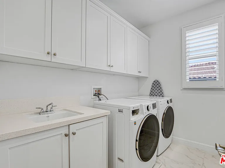 20326 W Liverpool Way — Photo 50