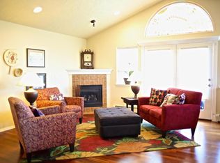11177 Aberdeen Cir #A, Eagle River, AK 99577