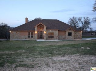 104 Bobby Lynn Dr, Adkins, TX 78101
