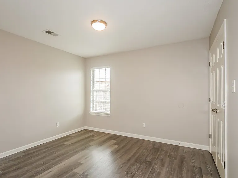 8280 Dexter Ridge Cv E — Photo 12