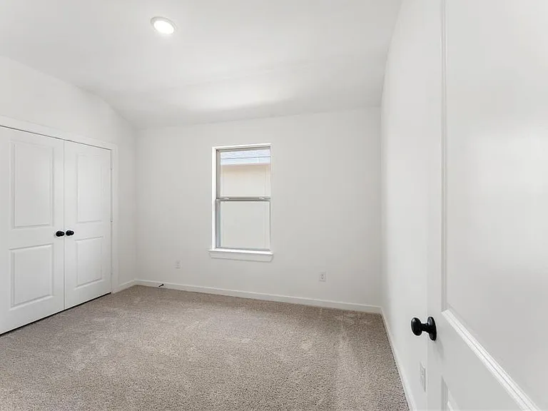 29751 Bur Creek Ln — Photo 36