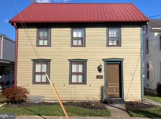 125 New Haven St, Mount Joy, PA 17552