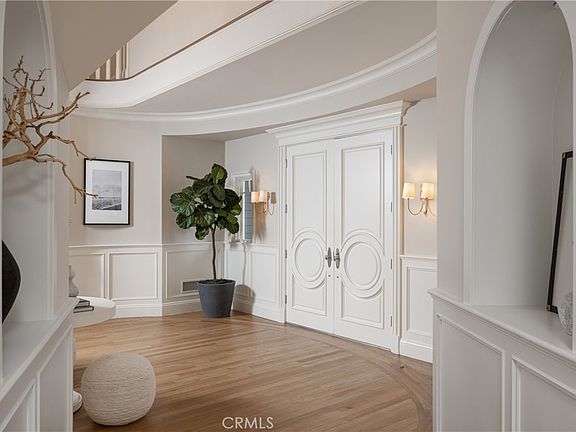 5th image of 56 Royal Saint George Rd