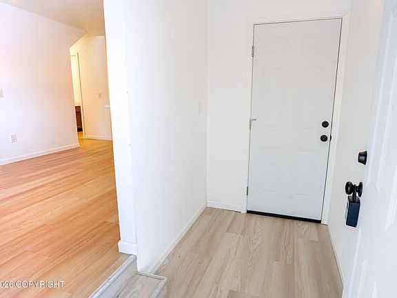 4th image of 411 Pine Cir