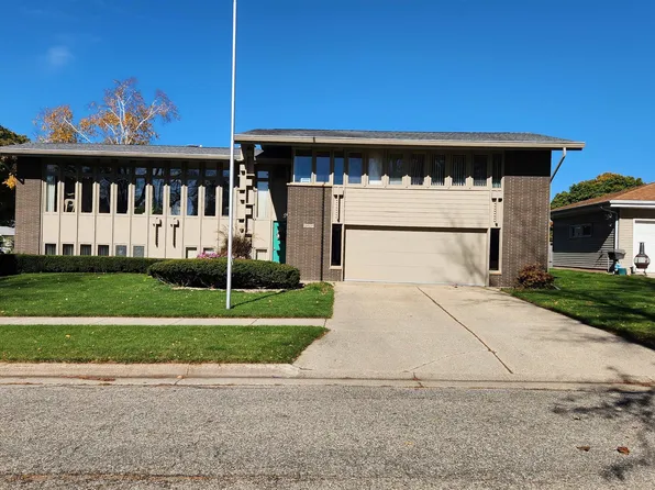 2607 4th St, Monroe, WI 53566