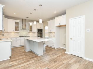 215 Windrift Ct, Sugar Land, TX 77479