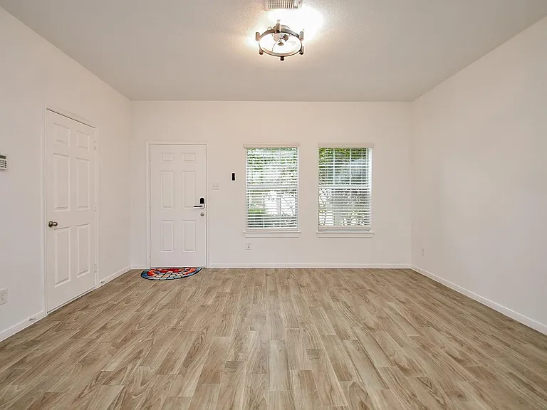 21723 Britton Hill Way — Photo 10