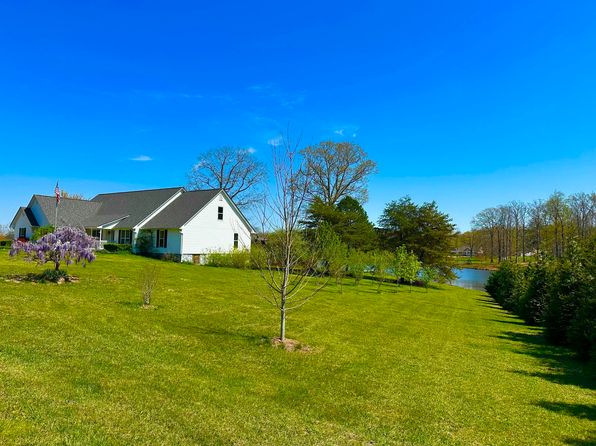 204 Lake Haven Dr, Soddy Daisy, TN 37379