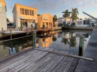 28 Nettles Blvd, Jensen Beach, FL 34957
