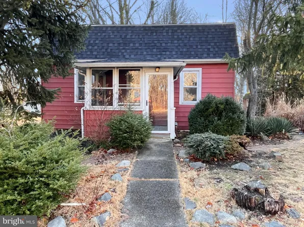 632 1st Ave, Deptford, NJ 08096