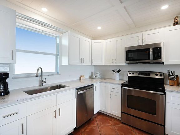 5th image of 200 Wrenn St #607A