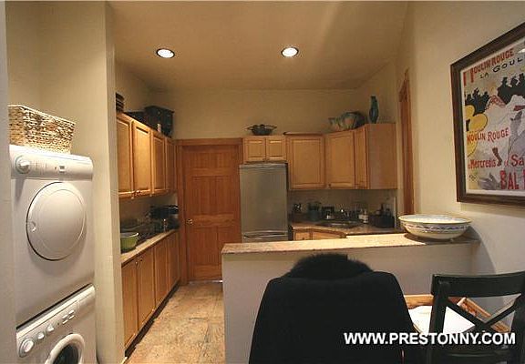 3rd image of 18 Abingdon Sq APT 10
