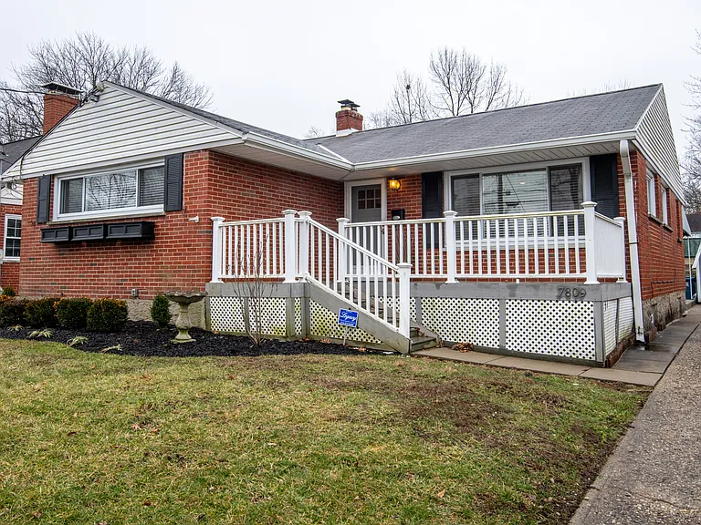 7809 Greenbriar Ln — Photo 14