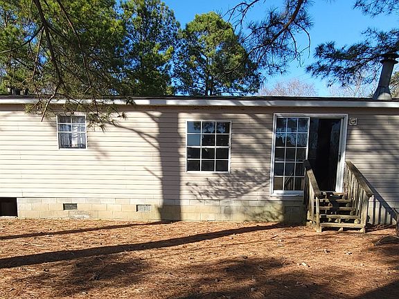 3rd image of 55 Dewitt Dr