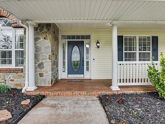 4th image of 601 S Monomoy Ct