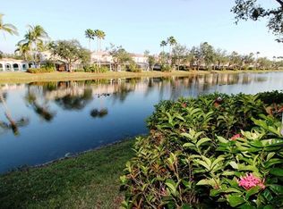 5681 Cove Cir, Naples, FL 34119