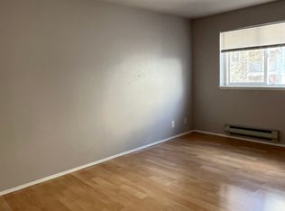 12327 Roosevelt Way NE #D303, Seattle, WA 98125
