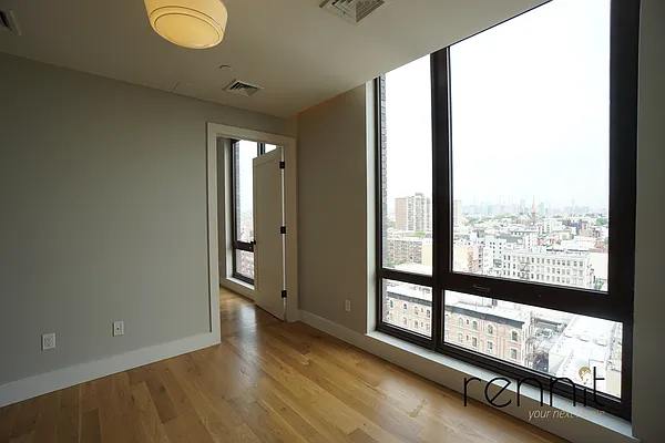 Rented by Rennit Inc. | media 28