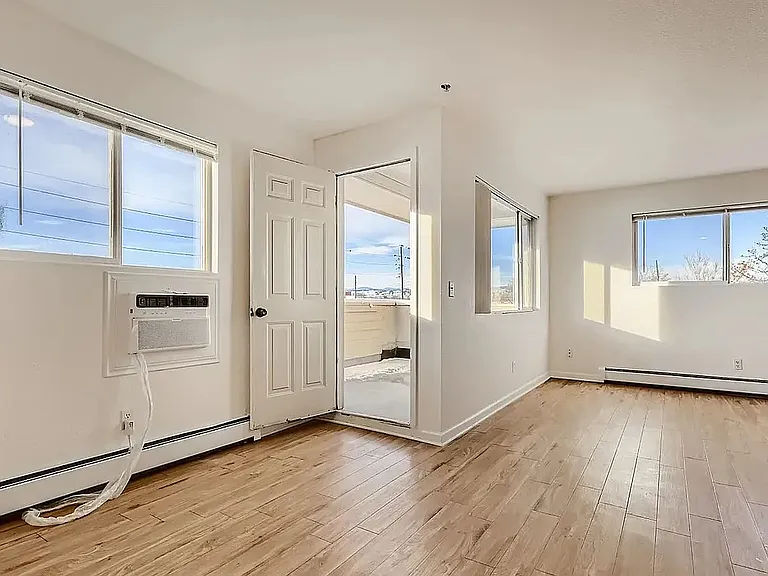 1513 W 70th Ave #206 — Photo 5