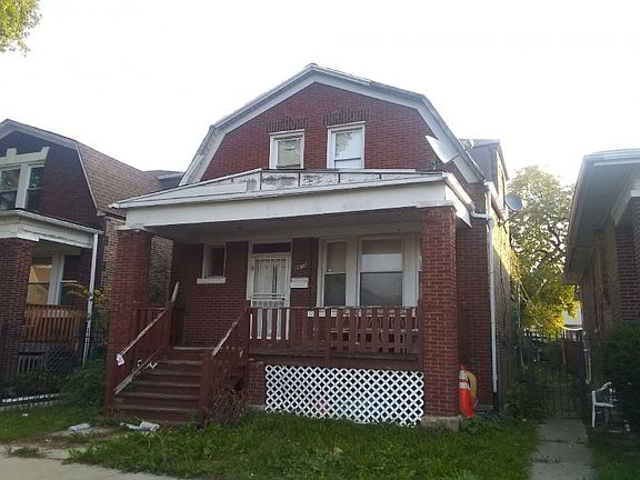 2nd image of 5619 S Maplewood Ave