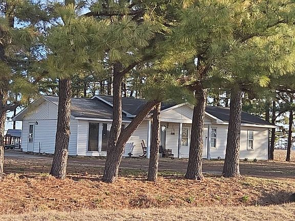 3rd image of 435 County Road 553