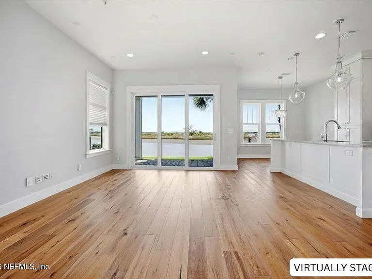 2310 Beach Blvd — Photo 9